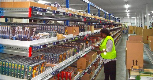Trilhos Flow Rack o uso eficiente transformando a logistica em seu negocio - Flow Rack: O Uso Eficiente Transformando a Log&iacute;stica em seu Neg&oacute;cio